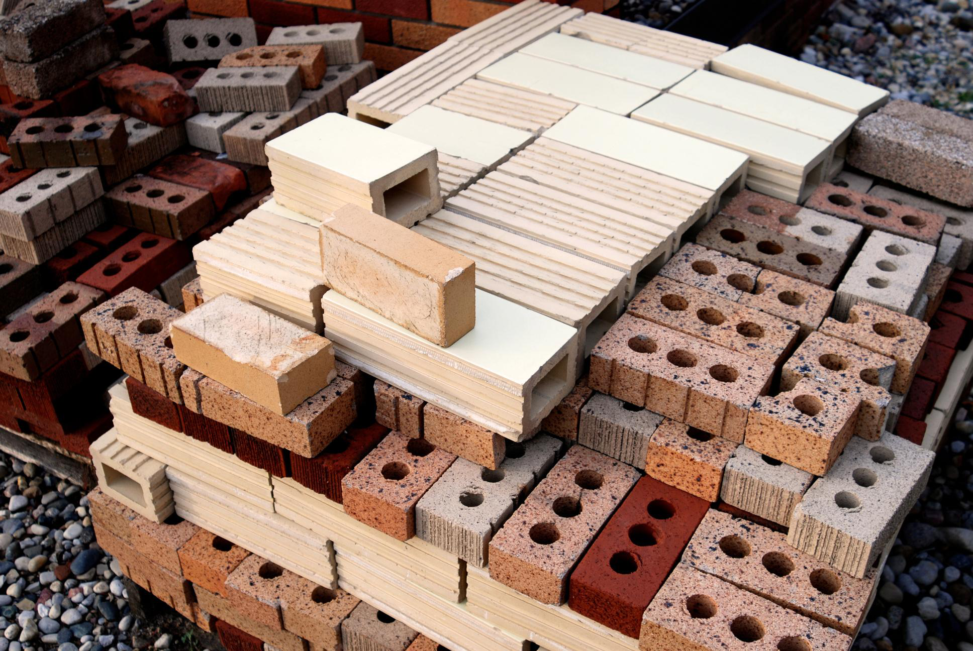 Materiales de construcción organizados